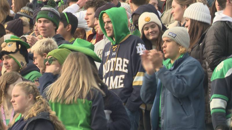 Notre Dame fans react to team's playoff chance