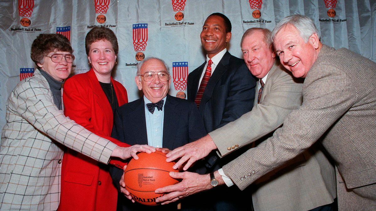 FILE - Inductees to the Basketball Hall of Fame pose at a news conference in New York, Feb. 4,...