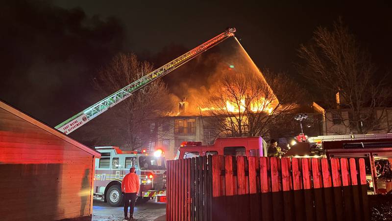 A large fire broke out at the Hunt Club Apartment Complex late Saturday night.