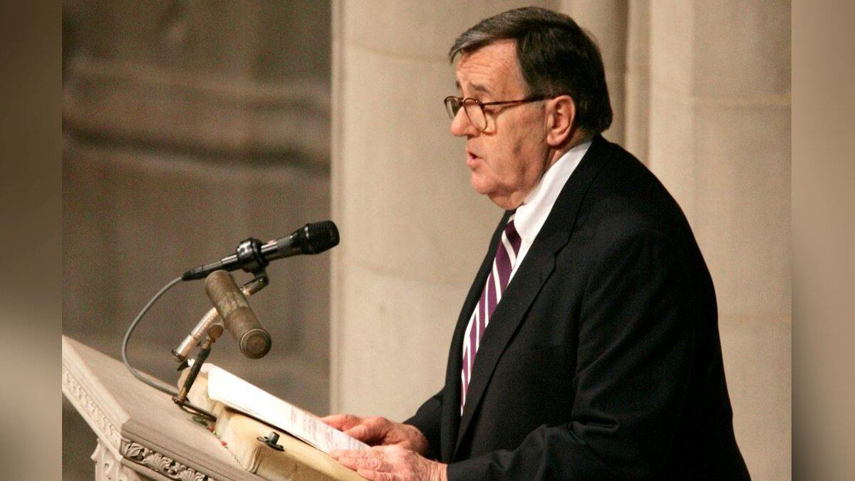 FILE - Mark Shields, a syndicated columnist and political analyst, speaks during a memorial...