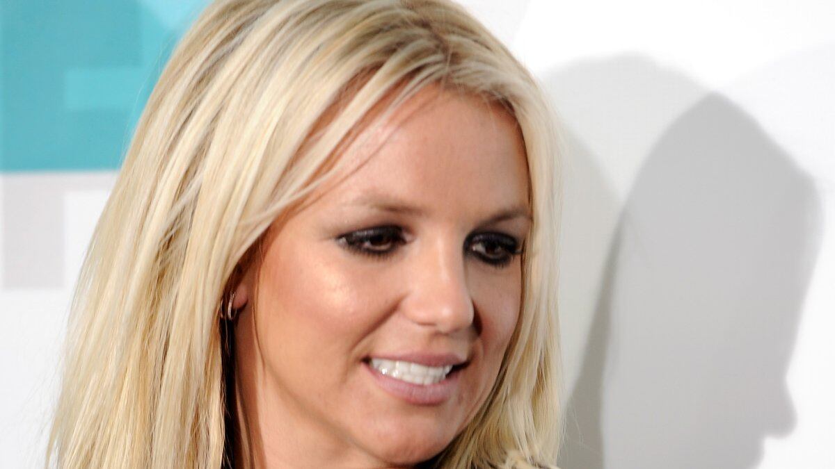 Britney Spears says she has lost her baby, about a month after announcing her pregnancy.