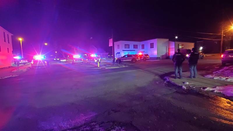 Woman dead, 2 men hurt in triple shooting on Oliver Street