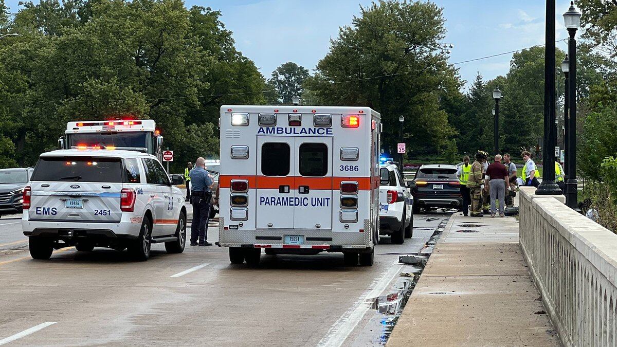 The crash happened just before noon at West Washington and West Jefferson boulevards.