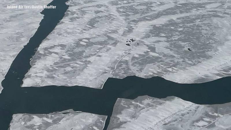 18 people rescued from ice floe